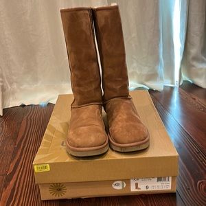 UGG classic tall chestnut